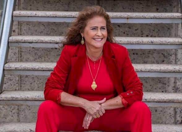 Fecomércio Amazonas celebra o Dia do Comerciante com show gratuito de Joanna no Teatro Amazonas